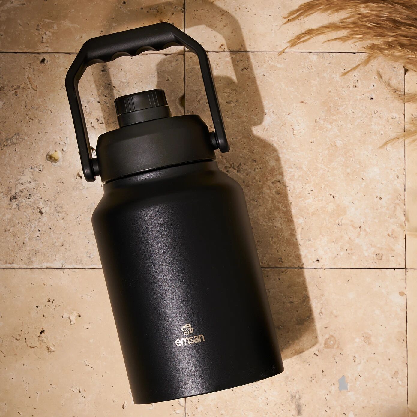 Stronger 2 L Termos Siyah